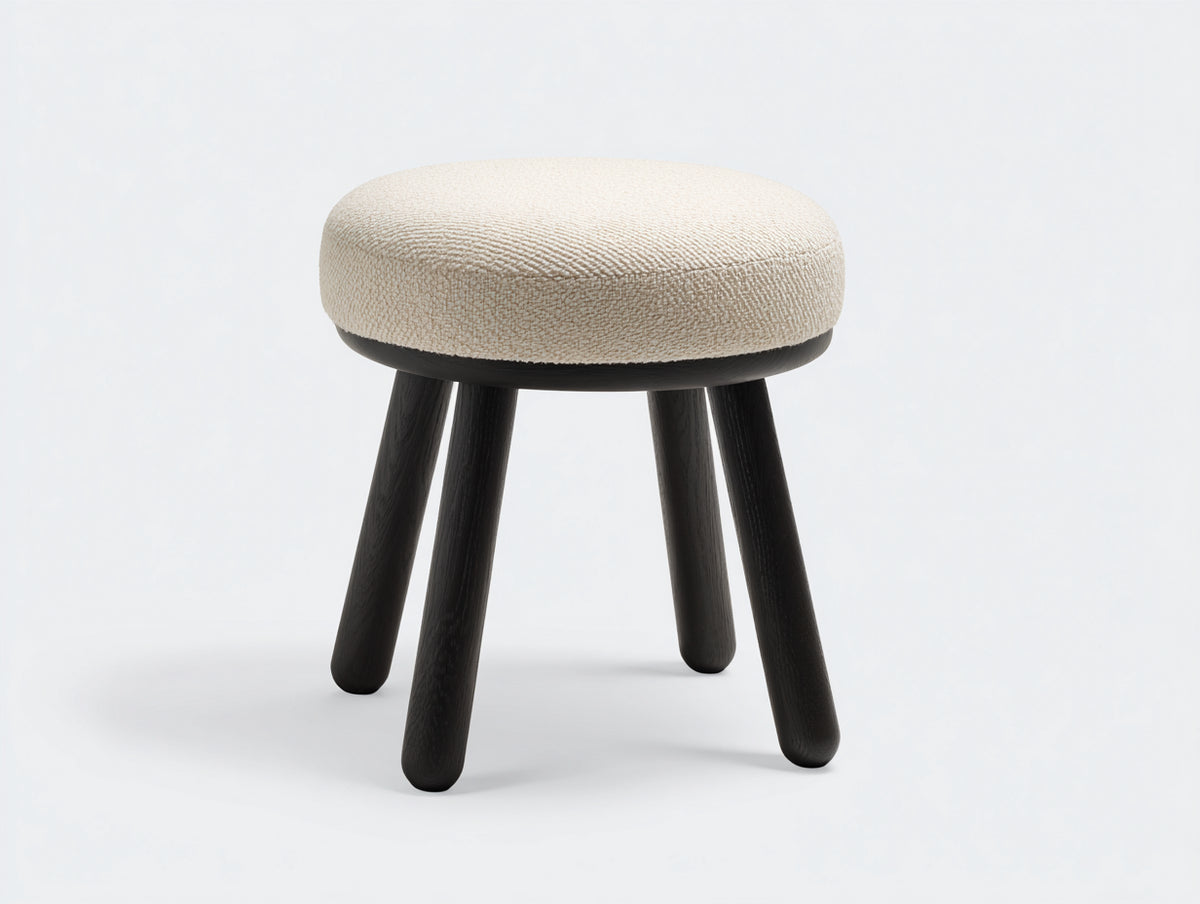 Pedale poggiapiedi 42×42×46 cm - bouclé crema e legno nero - seduta rotonda con quattro gambe per camera da letto